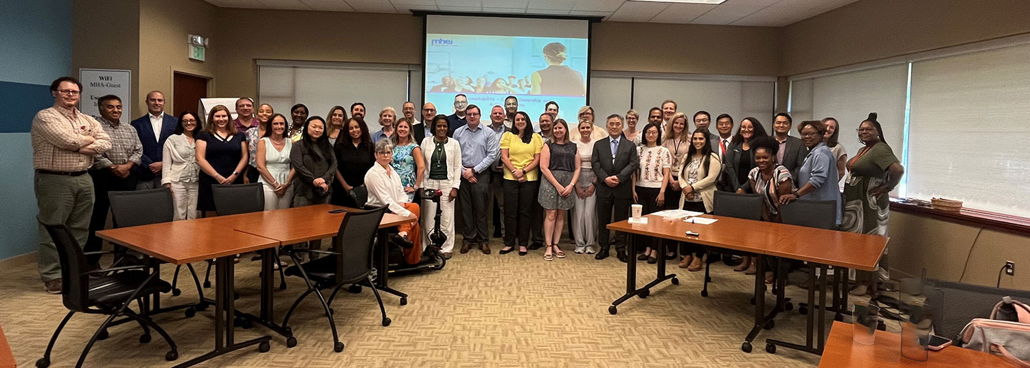 Group photo of students and faculty